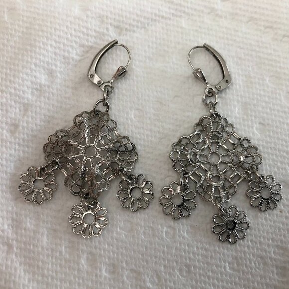 Vintage Silver Plated Fashion Earrings Chandelier Style w Lever Back Size OS - Picture 1 of 5